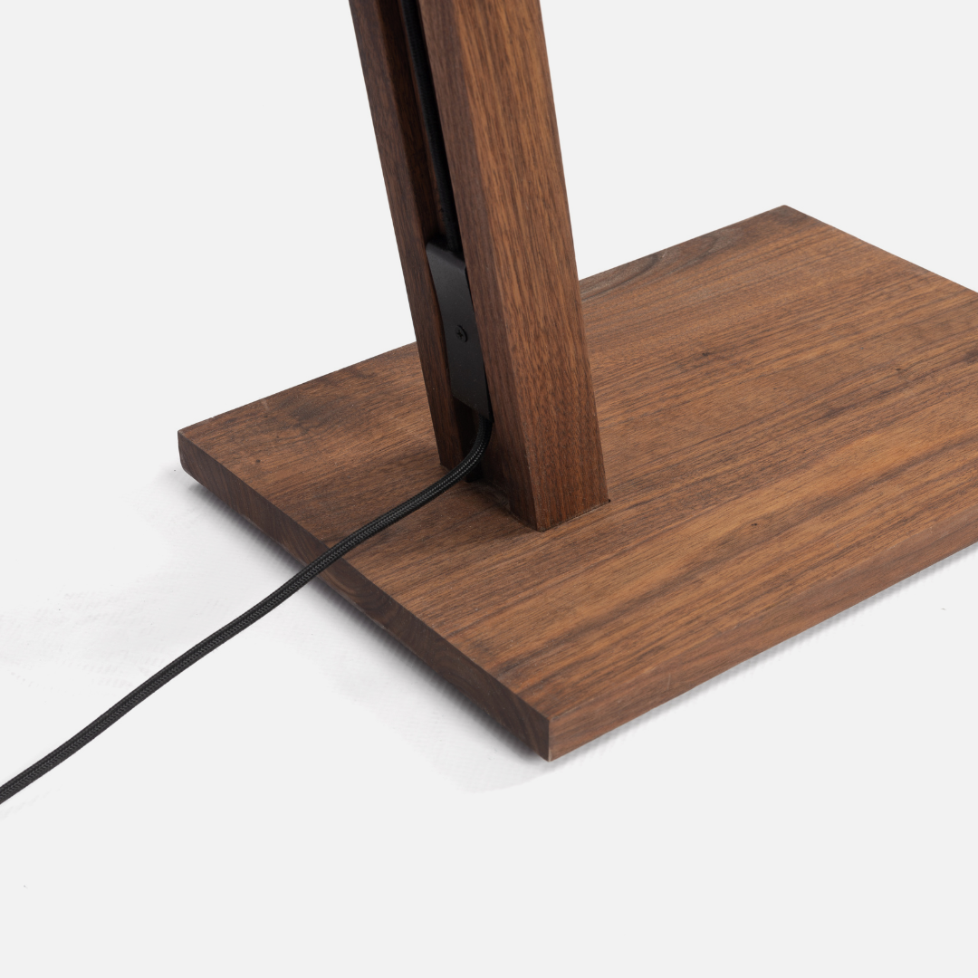 Tetsu Floor Lamp - Walnut / Nero