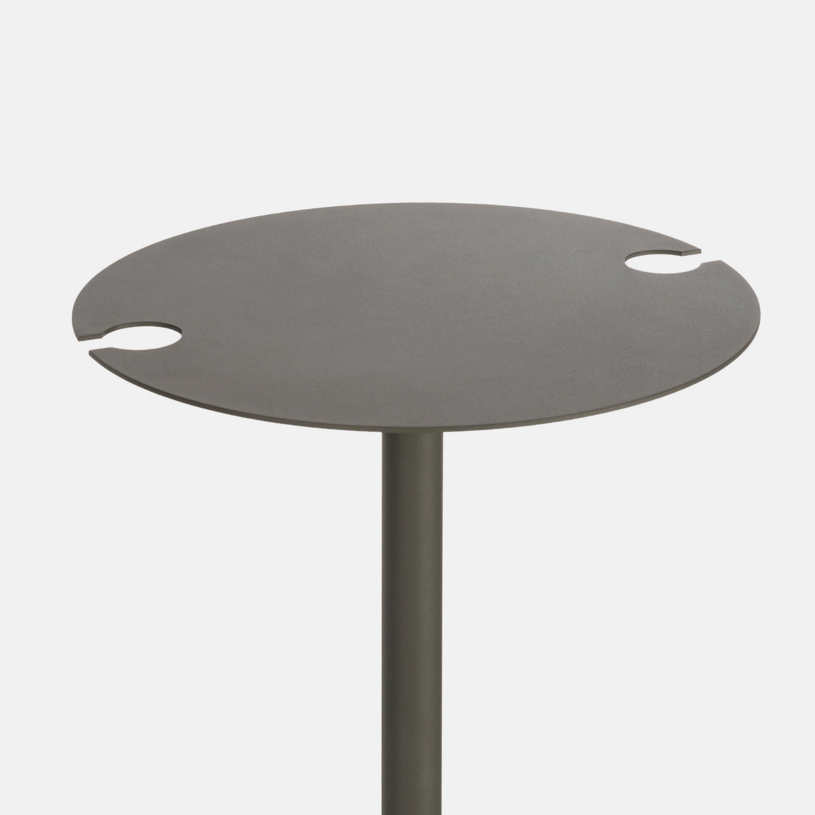 Ivy Outdoor Picnic Table