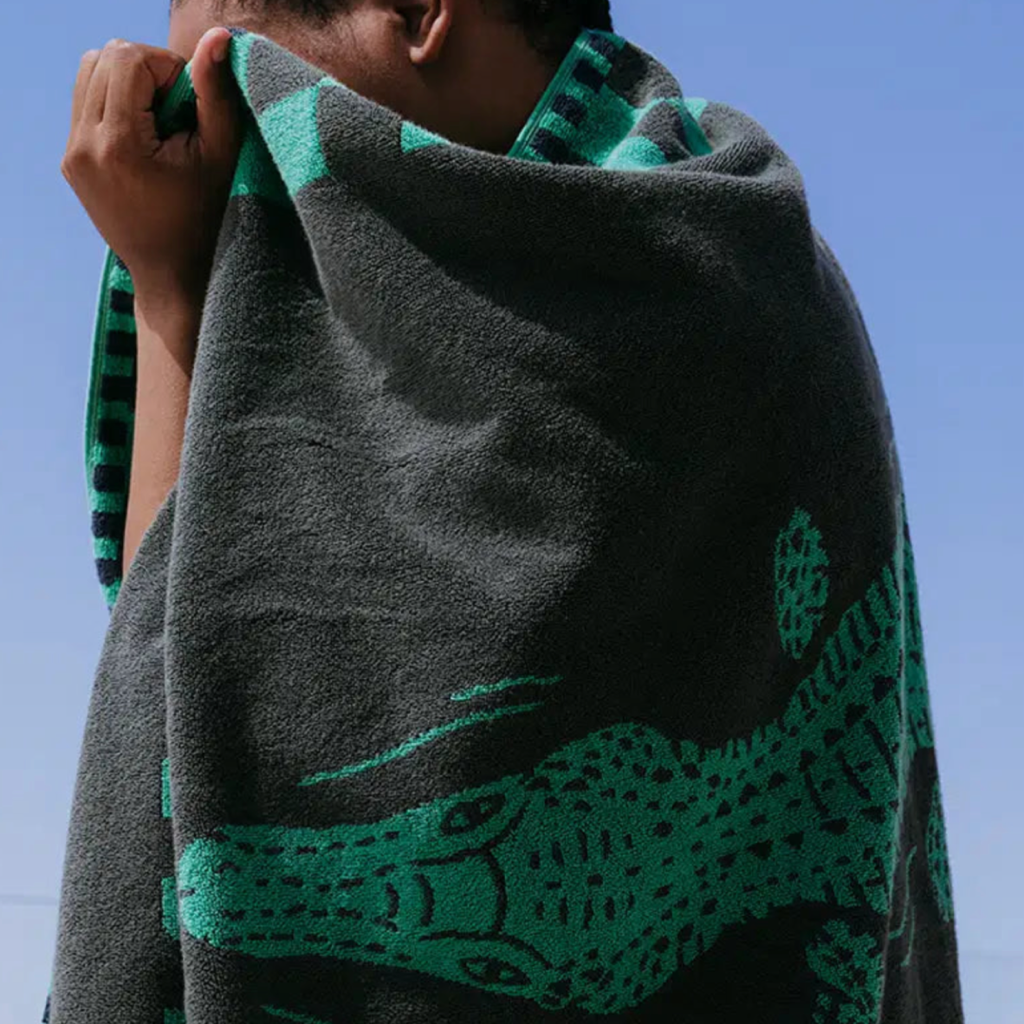 Seabed Nile Crocodile Beach & Bath Towel - Parisian Green