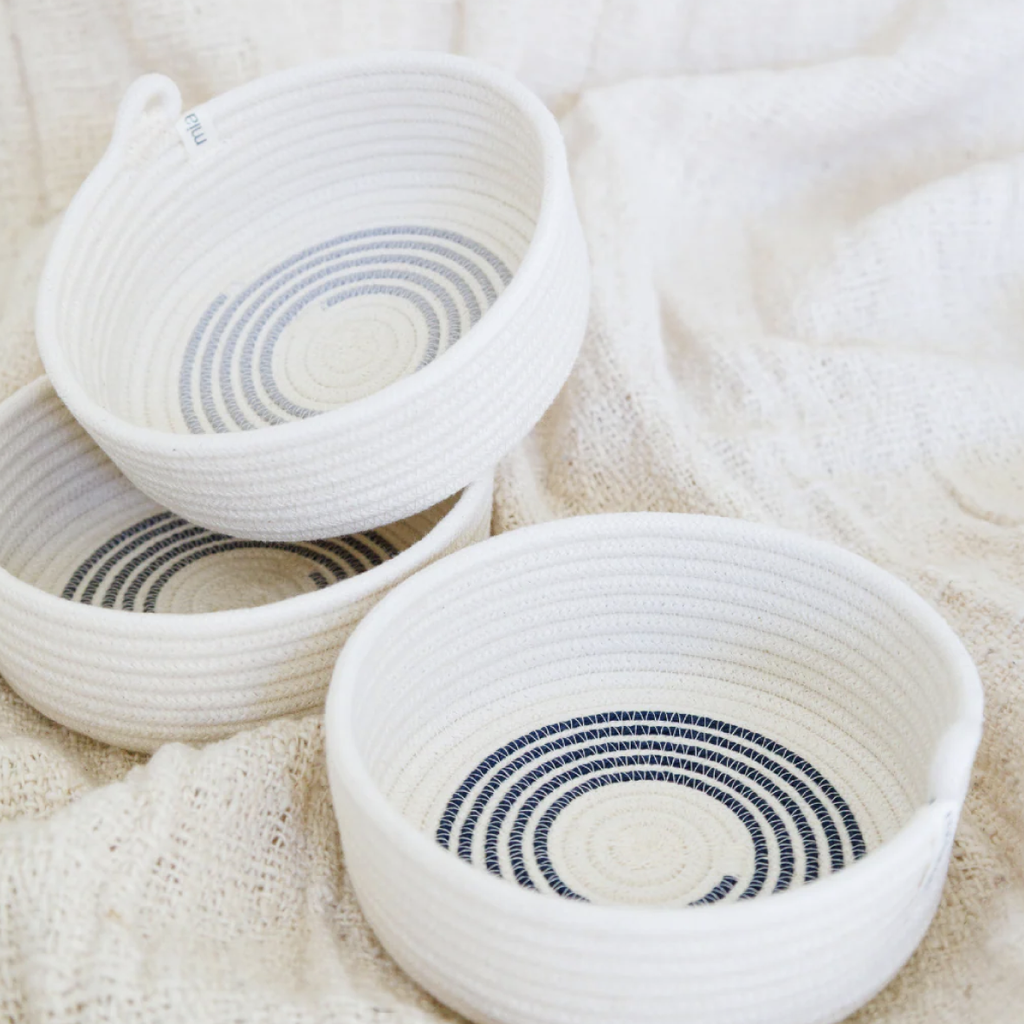Table Basket Small - Intertwined Ivory & Navy
