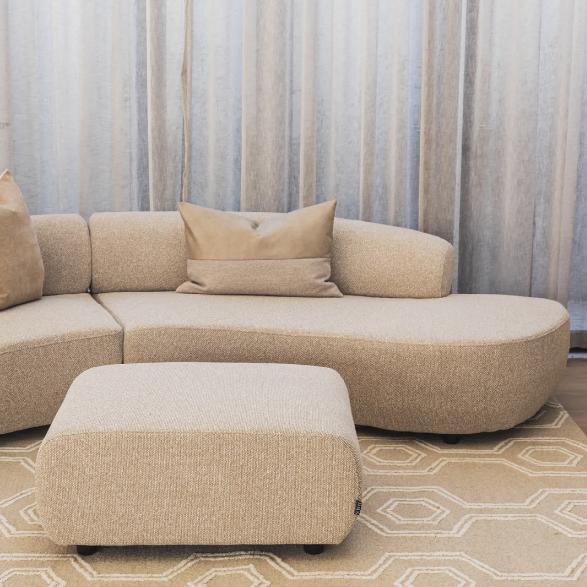 Echo Ottoman - Oats