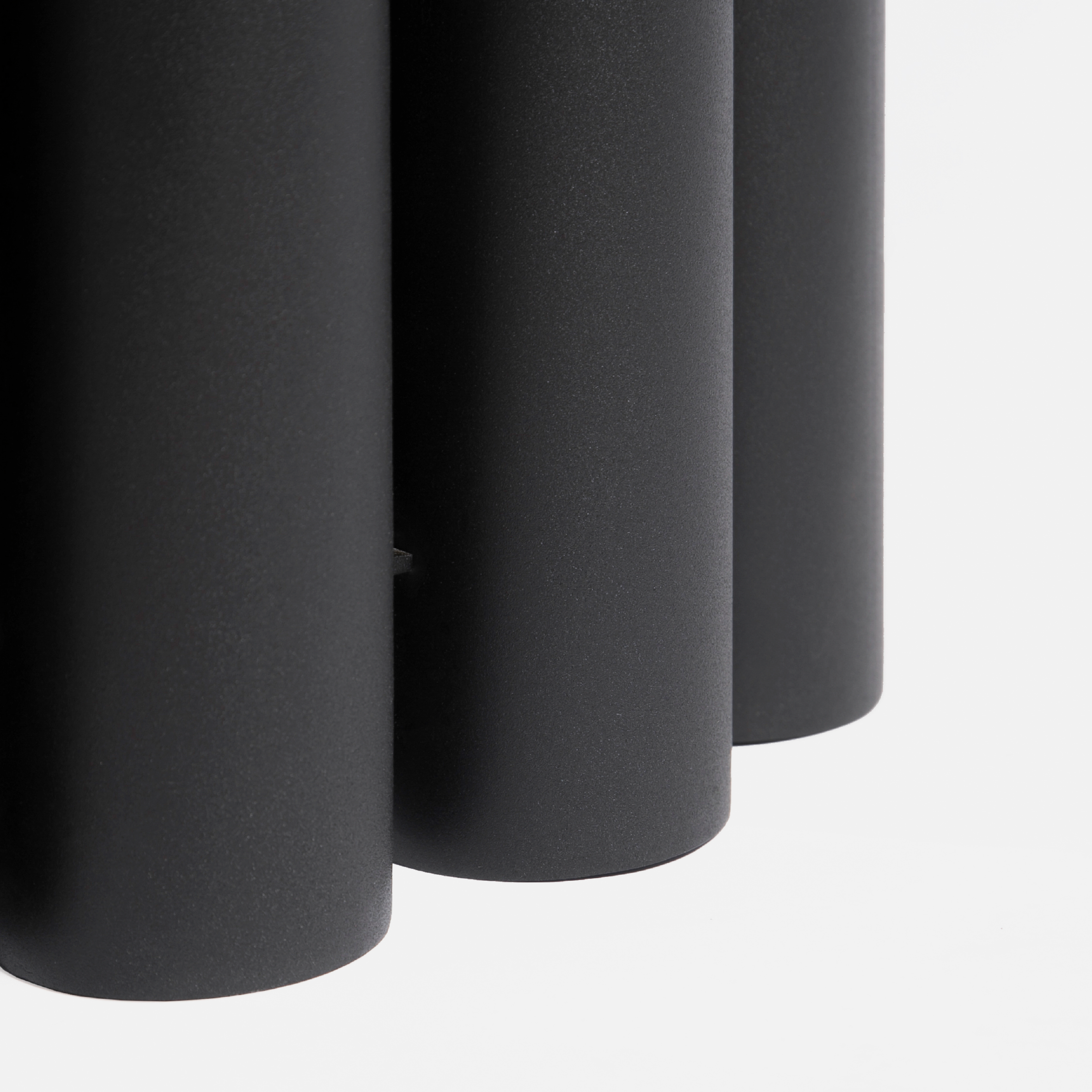 Pillar Round Table